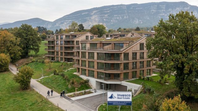 découvrez le nouveau complexe résidentiel innovant d'invesco real estate à bossey, aux portes de genève, alliant modernité et confort dans un cadre privilégié.