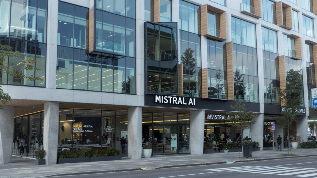 découvrez comment mistral ai, la startup française innovante, choisit lausanne en suisse pour développer ses projets d'intelligence artificielle de pointe.