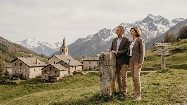 découvrez pourquoi il est crucial de préparer sa retraite en france lorsque l'on travaille en suisse, avec des conseils essentiels pour optimiser votre avenir financier.