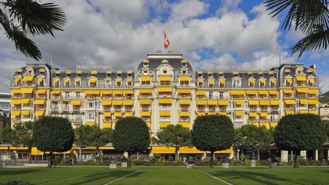 Façade jaune et
