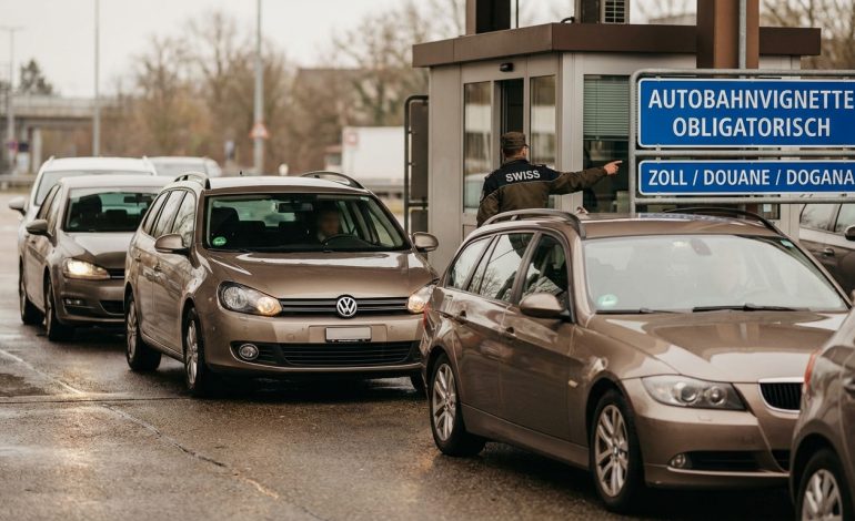 découvrez tout ce qu'il faut savoir sur les contrôles renforcés des vignettes à la frontière de bâle, leurs implications et les nouvelles règles à respecter.