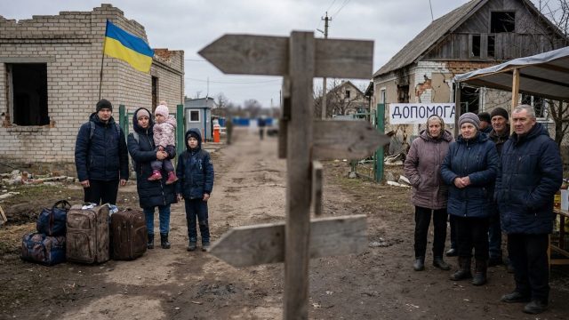 découvrez les conséquences humaines dramatiques du conflit en ukraine, mettant en lumière le lourd tribut civil subi des deux côtés de la frontière.