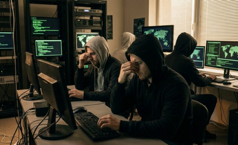 découvrez comment des hackers nord-coréens ont orchestré une infiltration massive, avec une analyse approfondie et exclusive sur top info | tf1+ suisse.