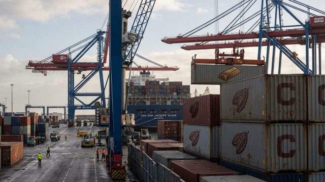 découvrez le havre, un port clé et carrefour stratégique pour l’exportation du chocolat français vers le monde entier, alliant tradition et modernité.