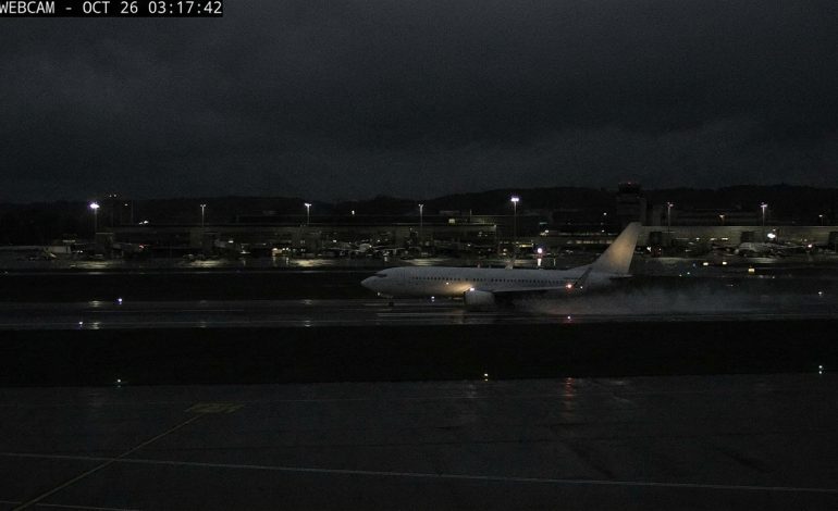 Un Boeing atterrit incognito à Zurich en pleine nuit malgré l&rsquo;interdiction de vol — révélations des webcams
