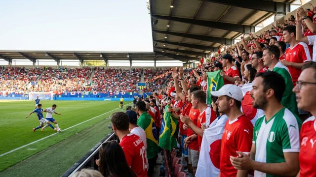 découvrez notre guide complet de la coupe du monde 2026 avec toutes les infos essentielles, analyses et actualités pour bien comprendre cet événement sportif majeur, présenté par tf1+ suisse.
