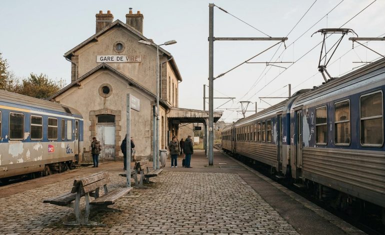 avec un budget de seulement 70 euros par habitant, la france se classe parmi les pays européens les moins généreux en financement du rail, impactant le développement et la modernisation du réseau ferroviaire.