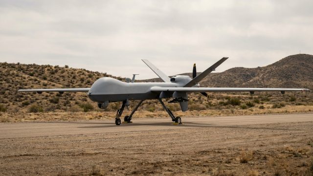 découvrez comment le drone male mq-9b skyguardian sera prochainement équipé pour lancer des missiles de croisière à longue portée, renforçant ainsi ses capacités militaires et stratégiques.