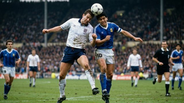 découvrez la demi-finale du mondial de football entre l'angleterre et l'argentine, un duel passionné qui promet intensité et émotions fortes sur le terrain.