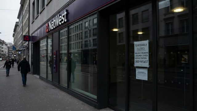 natwest a accordé un financement de 250 millions de livres à un prêteur à la consommation en faillite, soutenant ainsi la restructuration et la continuité des services financiers pour ses clients.