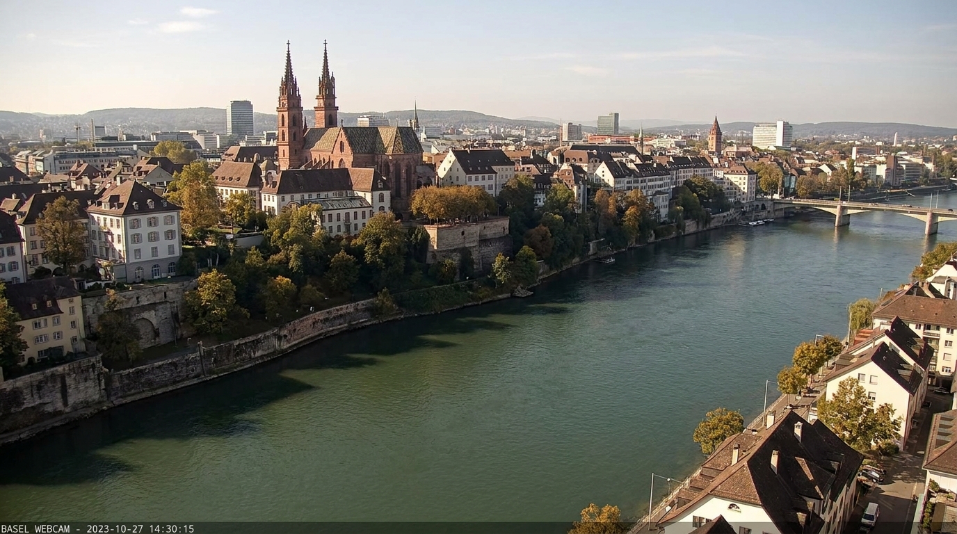 Découvrez la Webcam en direct de Bâle : Vue imprenable sur le Rhin et Münster