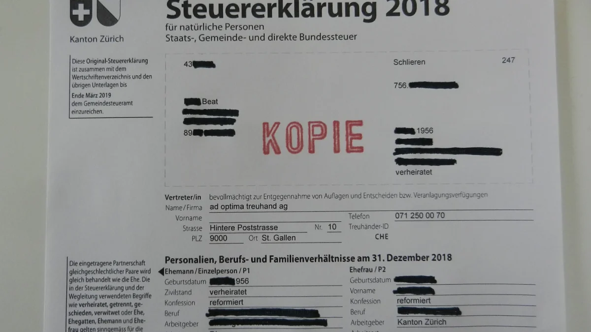 Formulaires fiscaux et documents d'imposition pour couples mariés en Suisse.